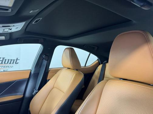 2025 Lexus IS 350 F SPORT Design