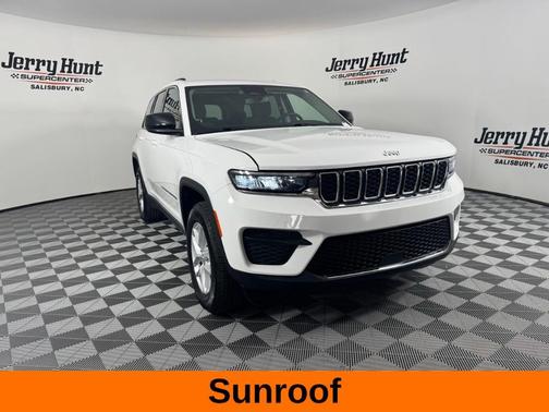 2023 Jeep Grand Cherokee Laredo