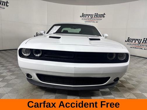 White Knuckle Clearcoat 2021 Dodge Challenger SXT