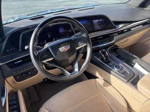 2022 Cadillac Escalade Premium Luxury