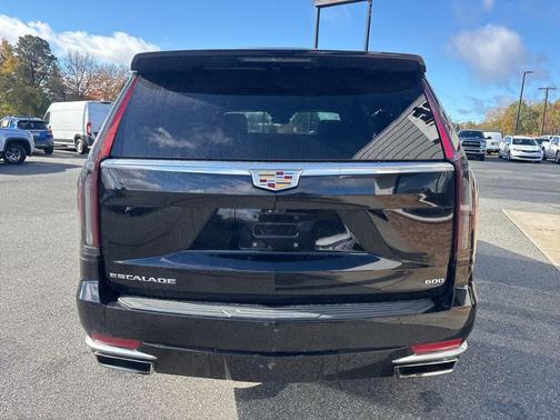 2022 Cadillac Escalade Premium Luxury