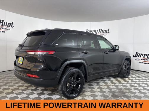 2022 Jeep Grand Cherokee Altitude