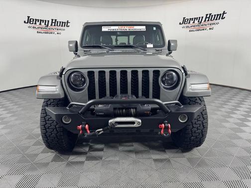 Sting Gray Clearcoat 2022 Jeep Gladiator Overland