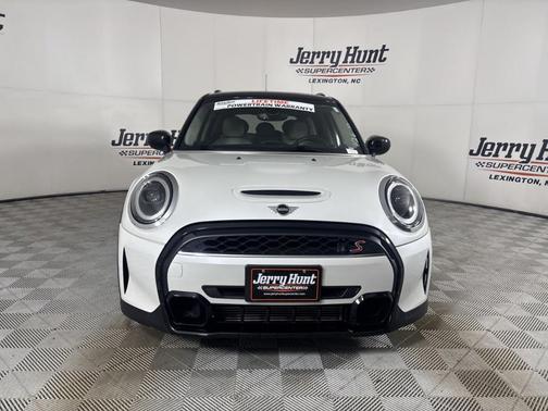2023 MINI Hardtop Cooper
