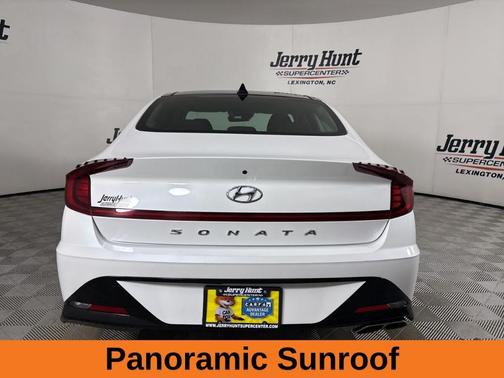 2022 Hyundai SONATA SEL