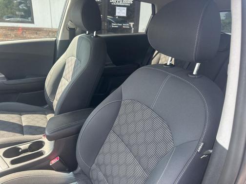 2020 Kia Niro LX
