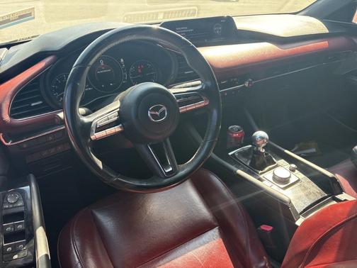 2020 Mazda Mazda3 FWD w/Premium Package