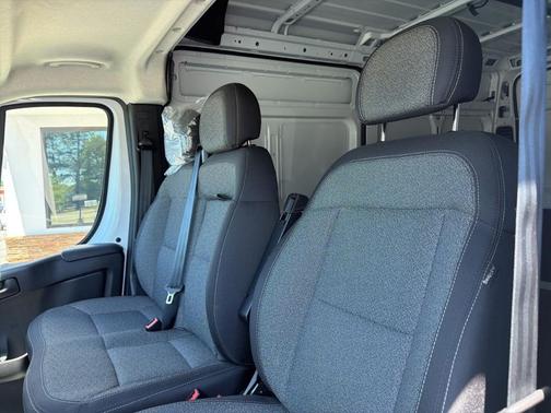 Bright White Clearcoat 2024 RAM ProMaster 2500 High Roof