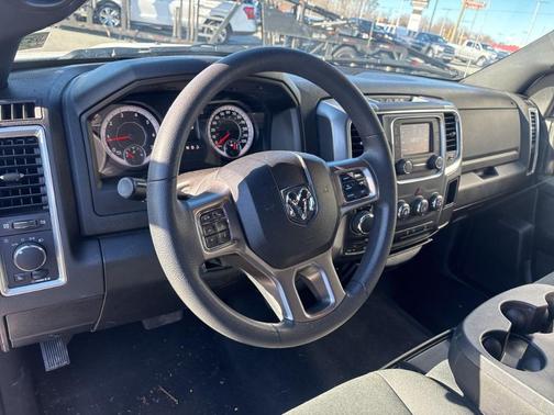 2024 RAM 1500 Classic SLT