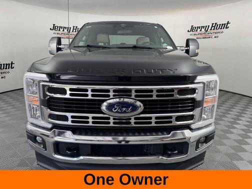 Black Metallic 2025 Ford F-250 XLT