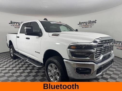 Bright White Clearcoat 2025 RAM 2500 Big Horn