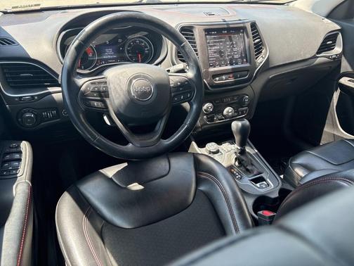 2020 Jeep Cherokee Trailhawk