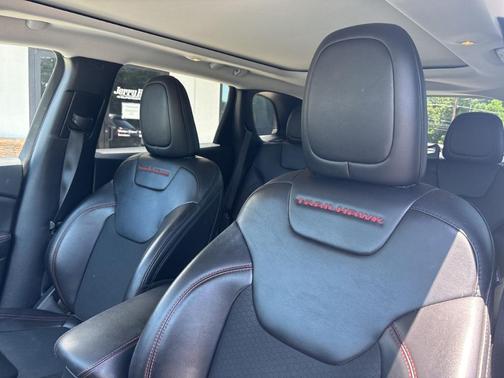 2020 Jeep Cherokee Trailhawk