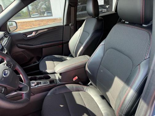 Vapor Blue Metallic 2024 Ford Escape ST-Line