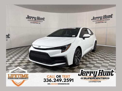White 2022 Toyota Corolla SE