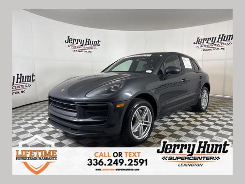 2022 Porsche Macan Base