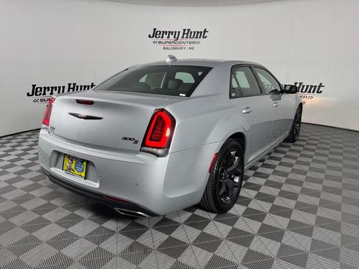 Silver Mist Clearcoat 2023 Chrysler 300 S