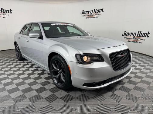 Silver Mist Clearcoat 2023 Chrysler 300 S