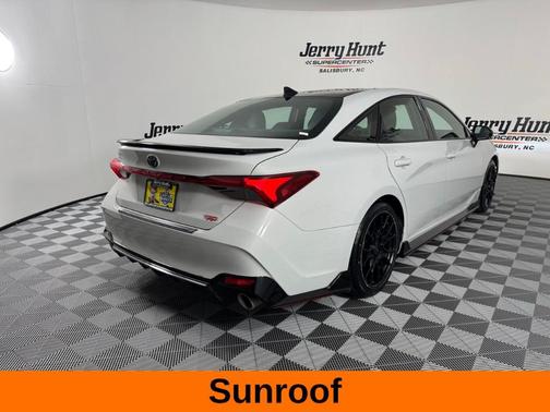2021 Toyota Avalon TRD