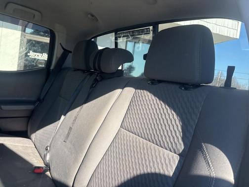 2020 Toyota Tacoma SR