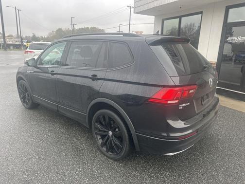 2021 Volkswagen Tiguan 2.0T SE R-Line Black