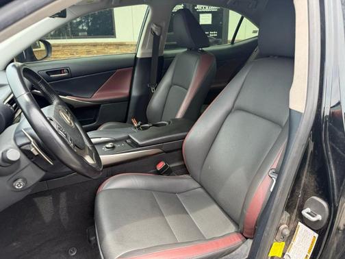 2018 Lexus IS 300 Base