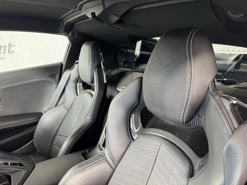 2021 Chevrolet Corvette Stingray w/2LT