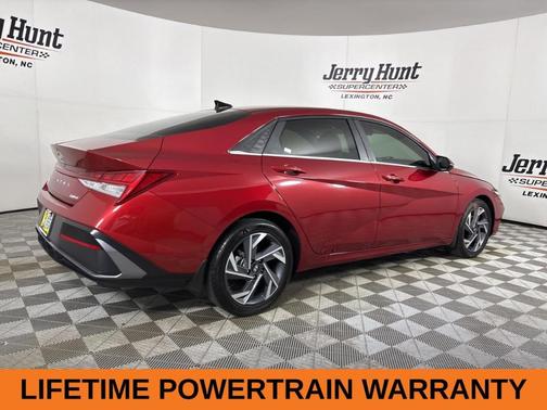 2025 Hyundai ELANTRA Limited