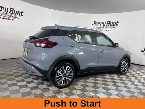 2023 Nissan Kicks SV