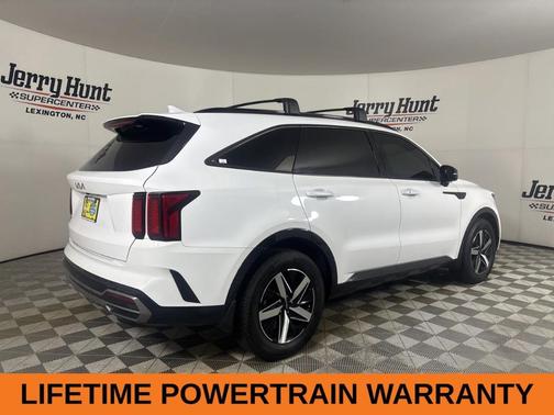 Glacial White Pearl 2023 Kia Sorento S