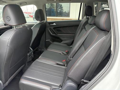 2024 Volkswagen Tiguan 2.0T Wolfsburg Edition