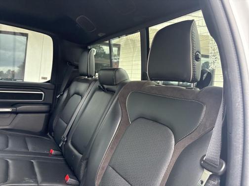 Bright White Clearcoat 2024 RAM 1500 Laramie