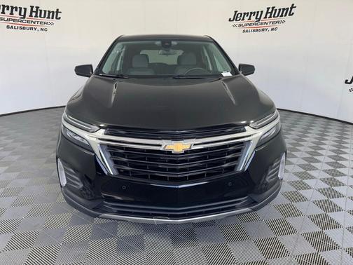 Mosaic Black Metallic 2023 Chevrolet Equinox 2LT