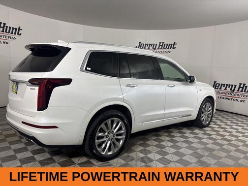 Crystal White Tri-Coat 2022 Cadillac XT6 Premium Luxury FWD