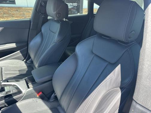 2023 Audi A5 45 S line Prestige