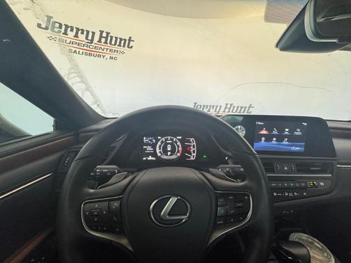 2022 Lexus ES 350 Base
