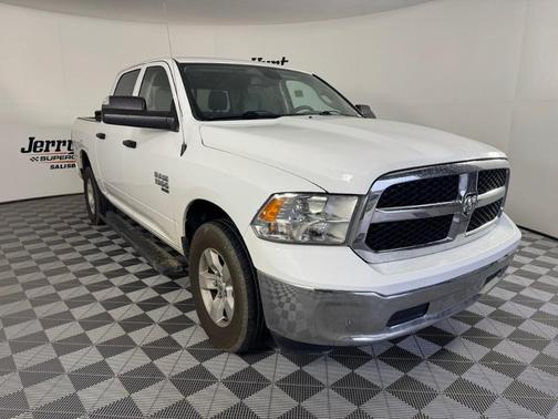 Bright White Clearcoat 2023 RAM 1500 Classic SLT
