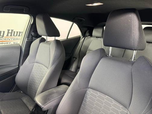 2023 Toyota Corolla Hatchback SE