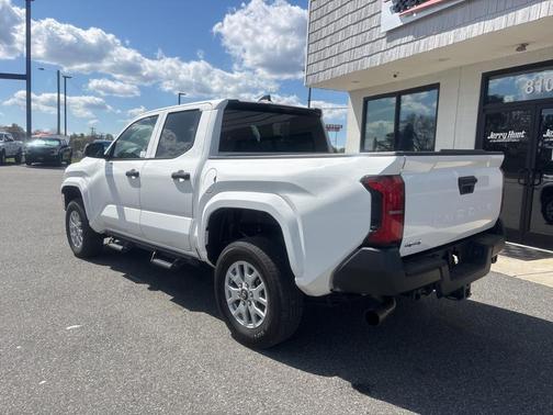 2024 Toyota Tacoma SR