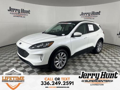 2022 Ford Escape Titanium