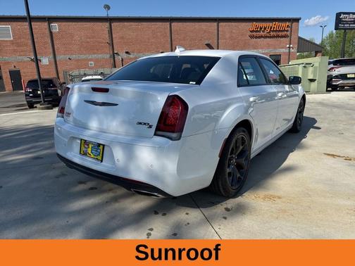 2023 Chrysler 300 S