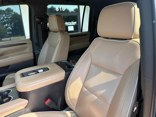 Black 2021 Chevrolet Suburban Premier