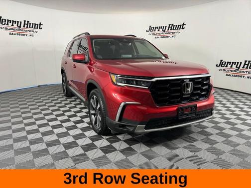 2024 Honda Pilot Touring
