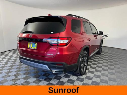 2024 Honda Pilot Touring