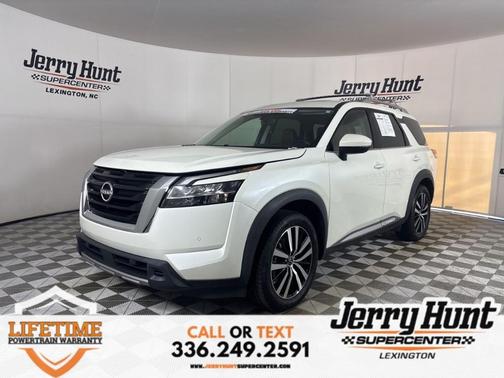 2023 Nissan Pathfinder Platinum