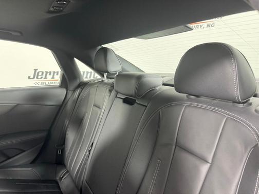 2024 Audi A4 45 S line quattro Premium