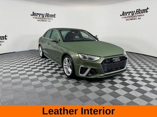 2024 Audi A4 45 S line quattro Premium