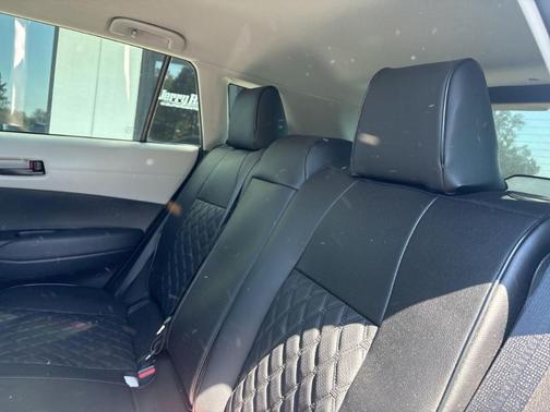 CELESTITE 2024 Toyota Corolla Cross L