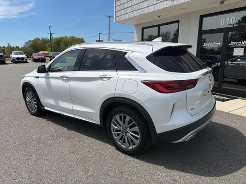 2023 INFINITI QX50 Luxe