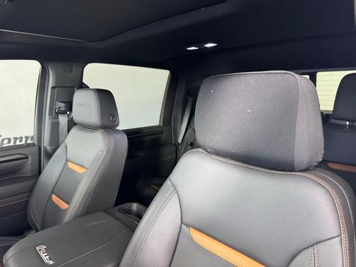 2025 GMC Sierra 2500 AT4